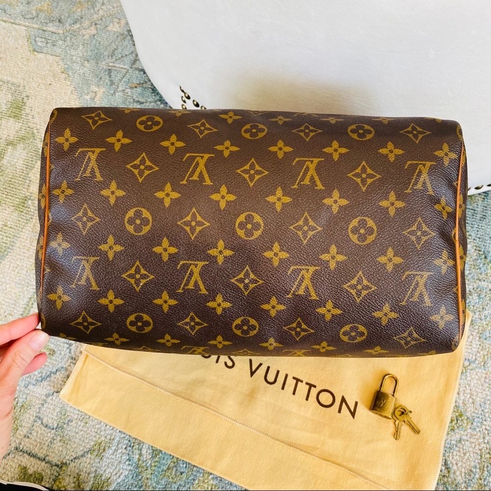 Louis Vuitton Speedy 30 - Picture 9 of 16